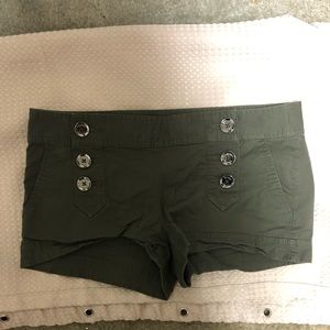 Express Shorts
